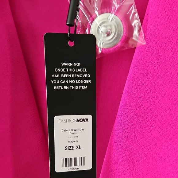 FASHION NOVA Fuchsia Double-Breasted Blazer dress - Picture 2 of 6